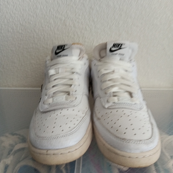 RARE SIZE Valentine's Day White Volt Women's Court Vision Low - Picture 3 of 11